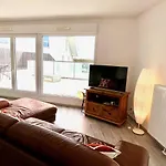 T4 Avec Grande Terrasse Et Parking Prive Caen