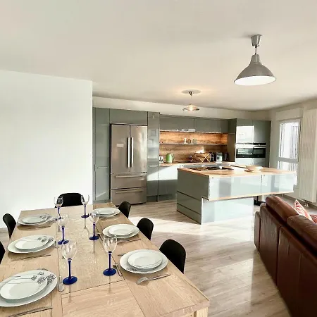 דירה T4 Avec Grande Terrasse Et Parking Prive קאין