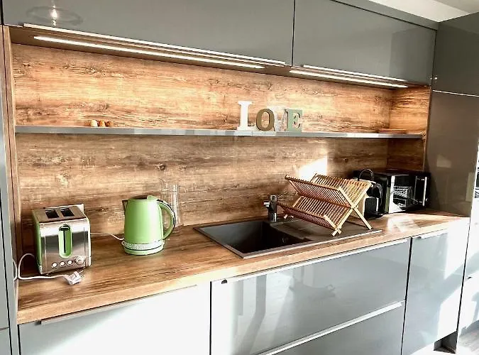 Apartmán T4 Avec Grande Terrasse Et Parking Prive Caen